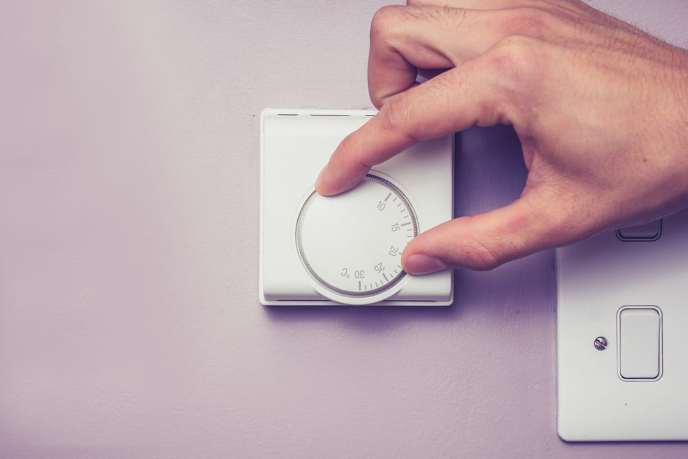 How Do Thermostats Work?